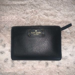 Kate Spade compact wallet